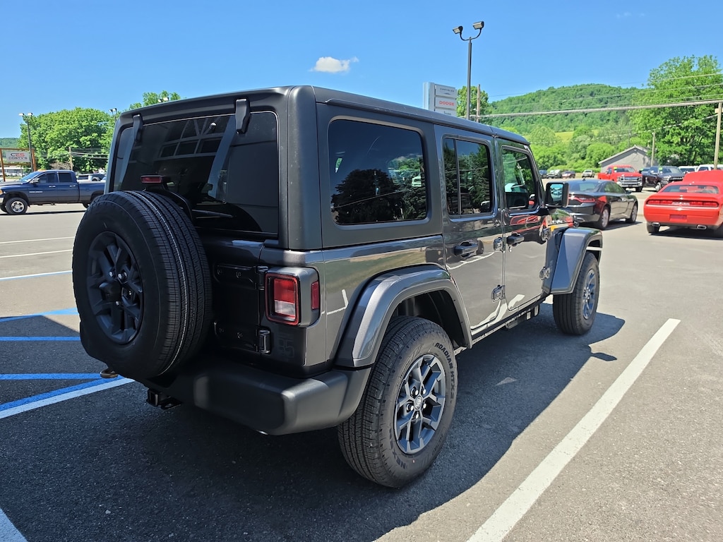 New 2026 Jeep Wrangler 4-DOOR 85TH ANNIVERSARY EDITION Sport Utility