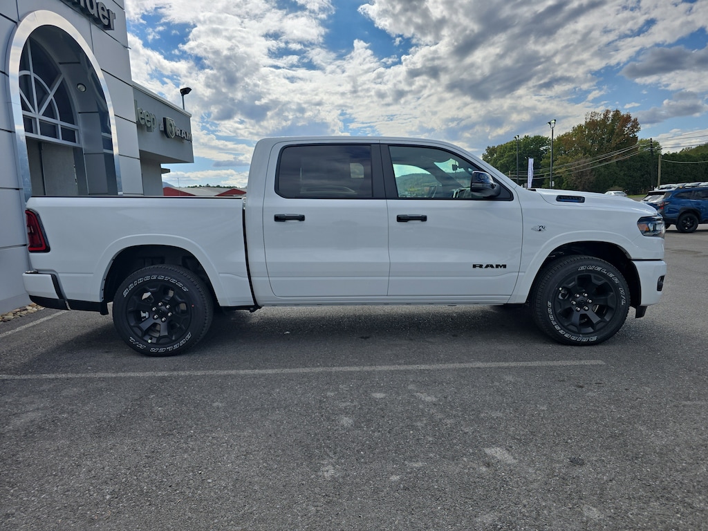 New 2026 Ram 1500 BIG HORN CREW CAB 4X4 5'7 BOX Pickup