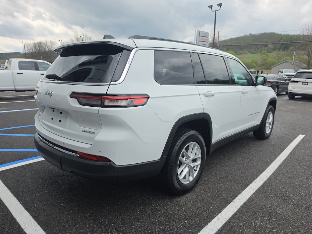 Used 2024 Jeep Grand Cherokee L Laredo SUV