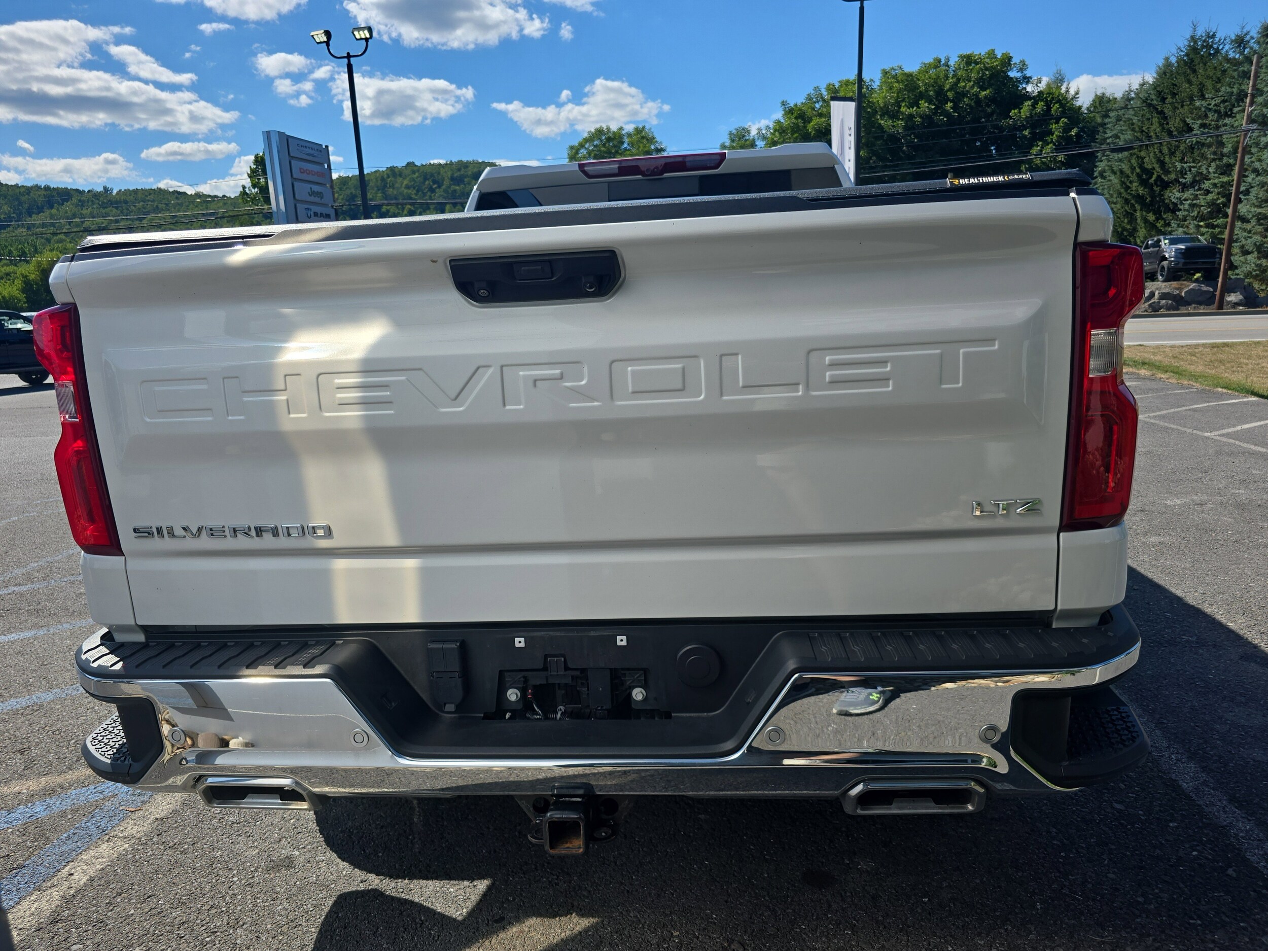 2023 Chevrolet Silverado 1500 LTZ photo 3