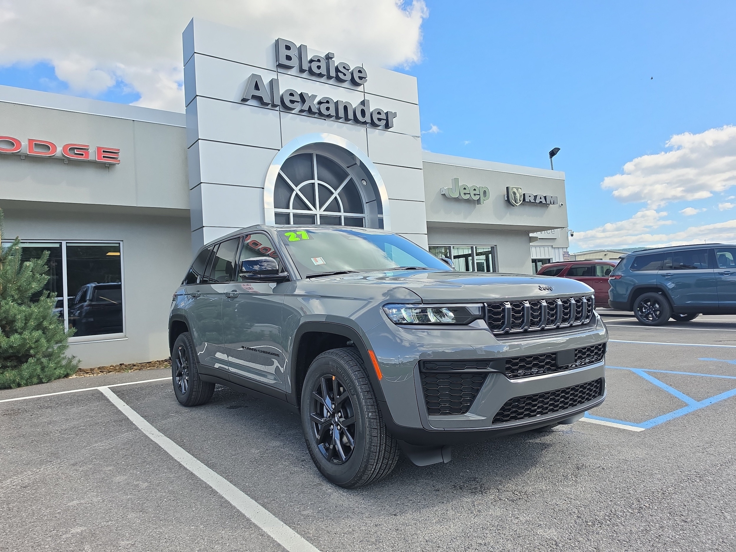 2027 Jeep Grand Cherokee