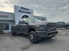 2026 Ram 3500 BIG HORN CREW CAB 4X4 8' BOX Pickup