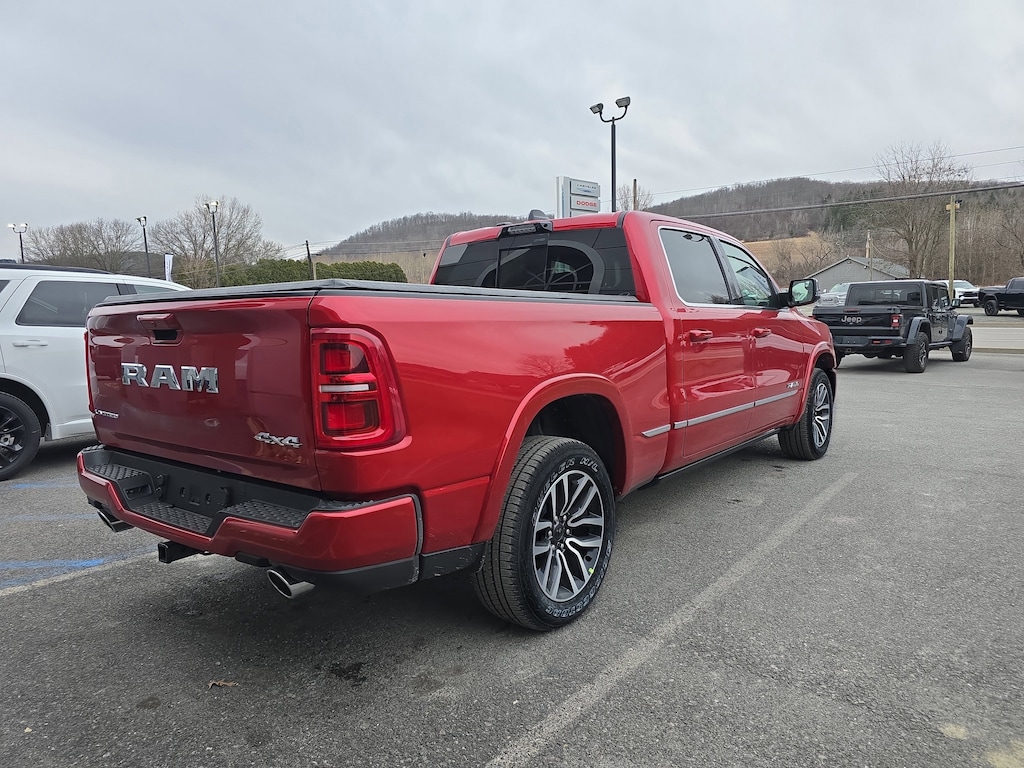 New 2026 Ram 1500 LIMITED CREW CAB 4X4 6'4 BOX Pickup