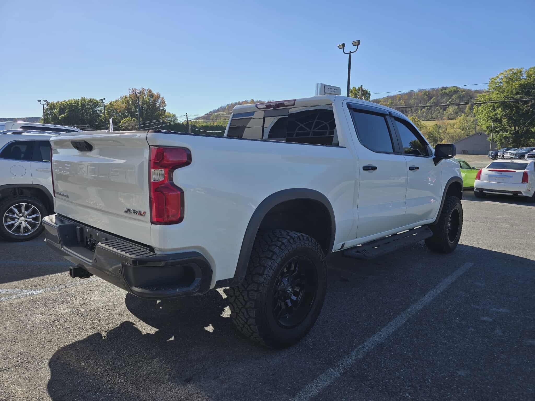 2022 Chevrolet Silverado 1500 ZR2 photo 2