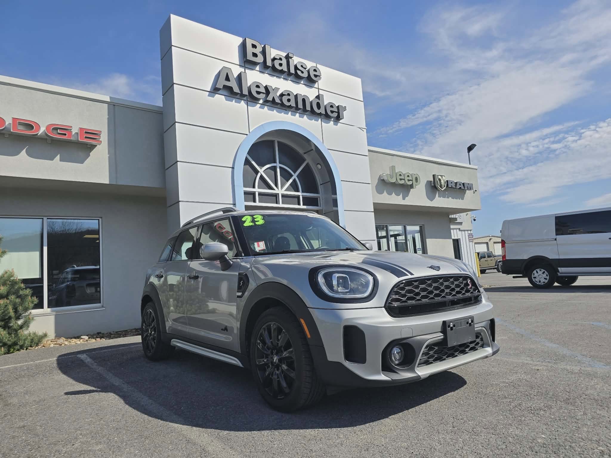 2023 MINI Countryman S ALL4's photo