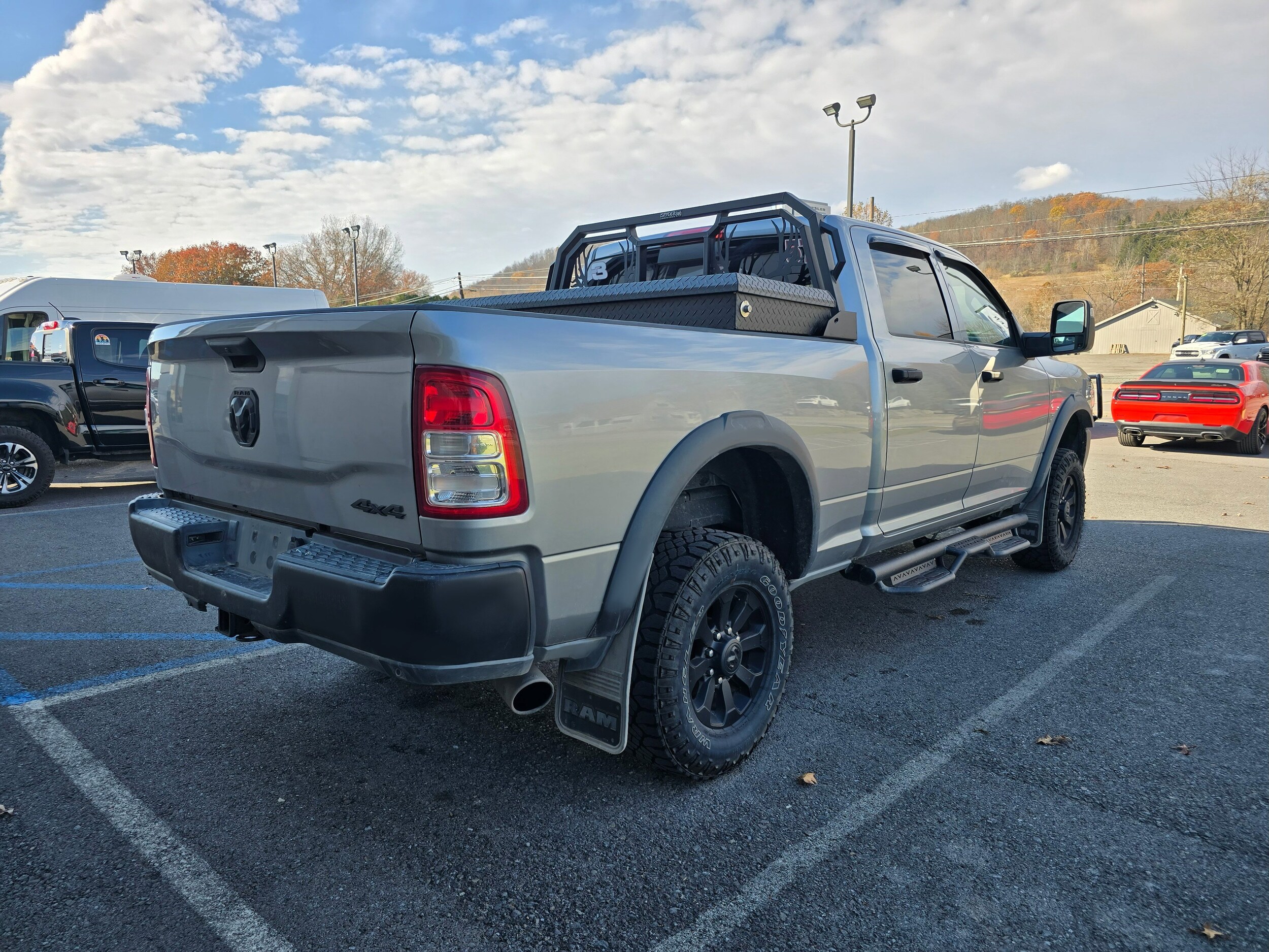 2024 Ram 2500 Tradesman photo 2