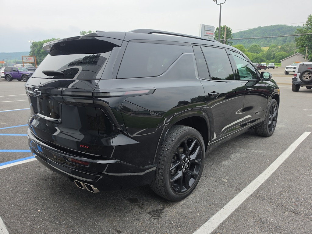 Used 2024 Chevrolet Traverse RS SUV