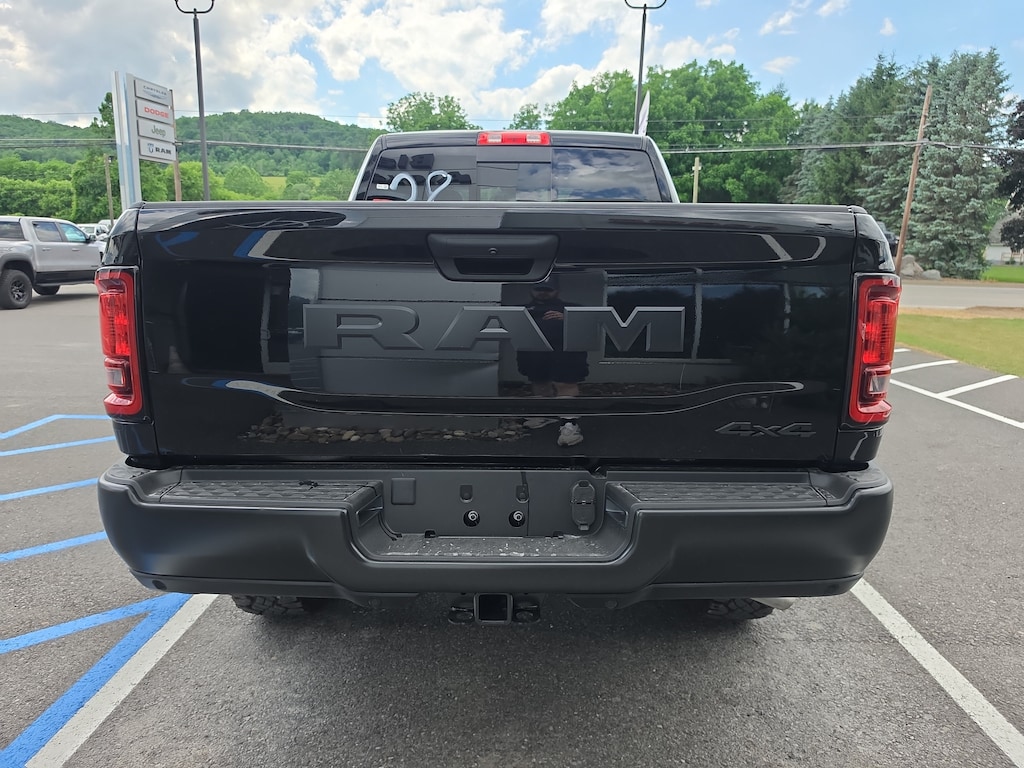New 2026 Ram 2500 WARLOCK CREW CAB 4X4 6'4 BOX Pickup