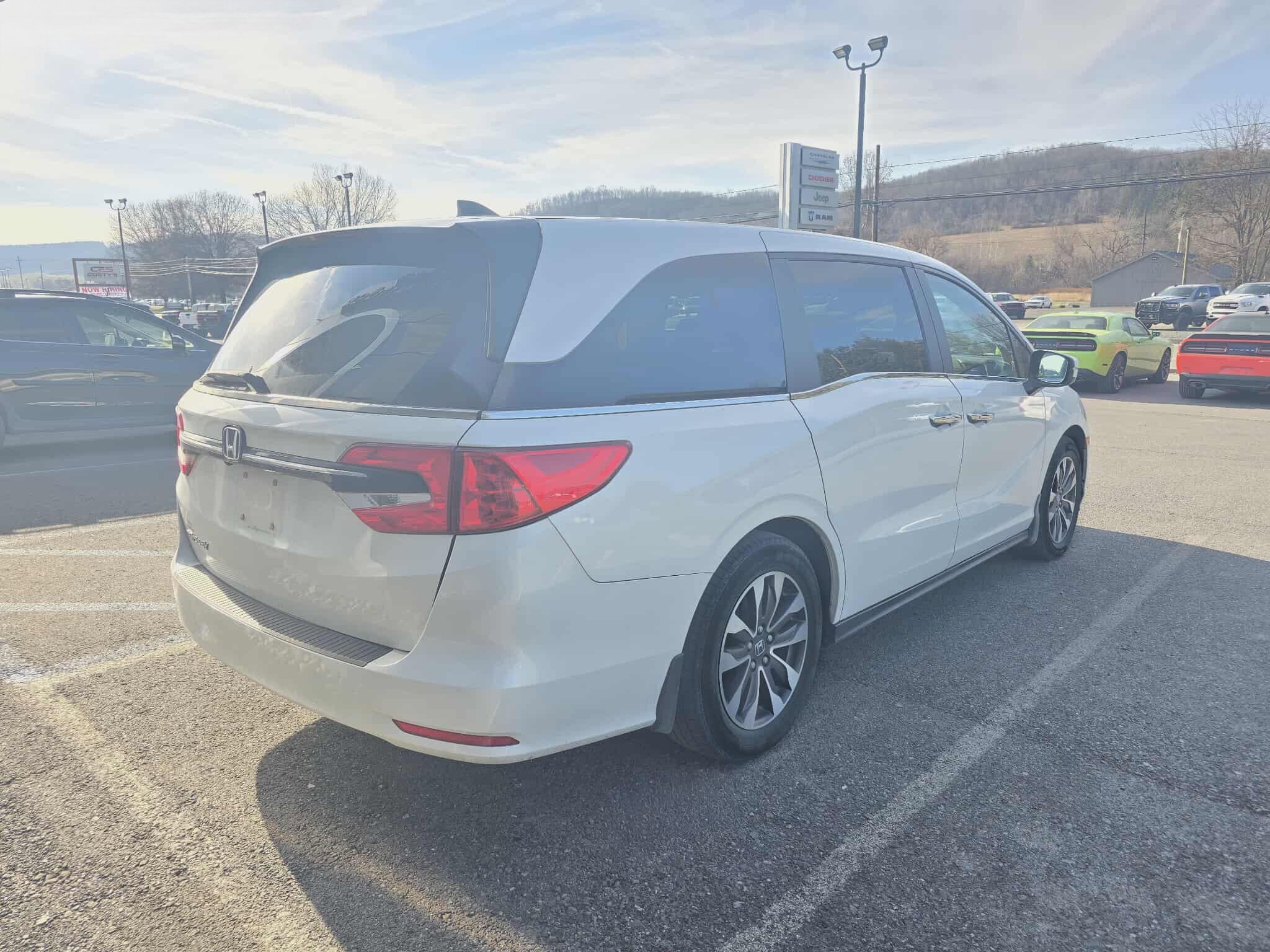 2022 Honda Odyssey EX-L photo 3