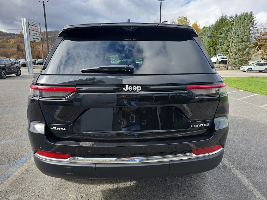 New 2025 Jeep Grand Cherokee LIMITED 4X4 Sport Utility