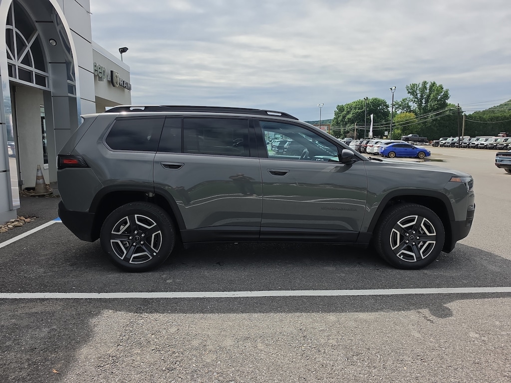 New 2026 Jeep Cherokee LAREDO 4X4 Sport Utility