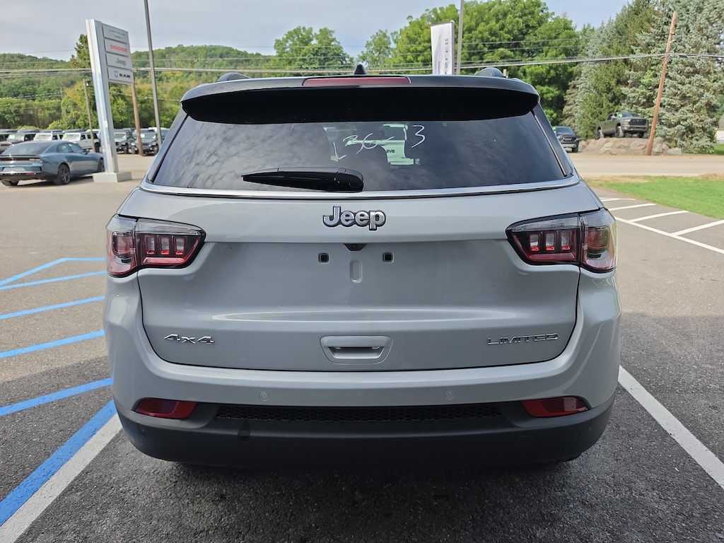New 2026 Jeep Compass LIMITED 4X4 Sport Utility
