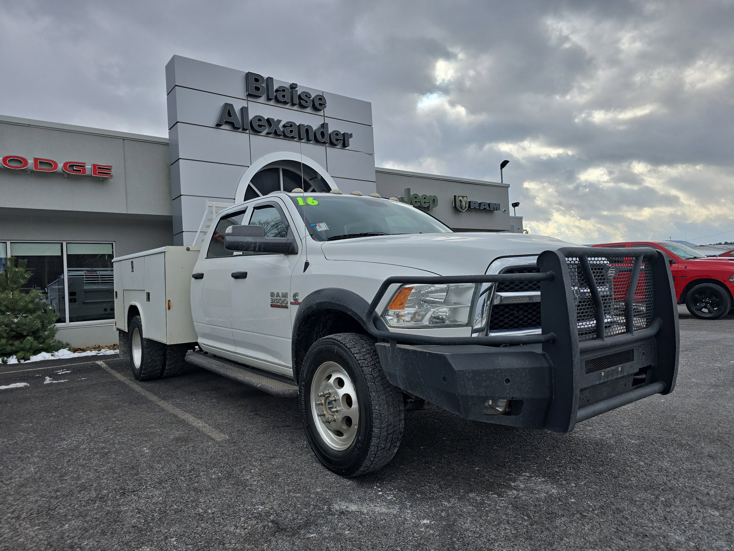 2016 RAM Ram 3500 Chassis Cab Tradesman's photo