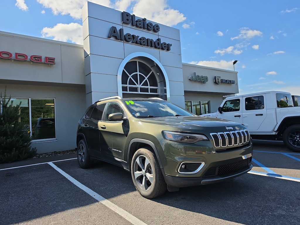 Used 2019 Jeep Cherokee Limited 4x4 SUV