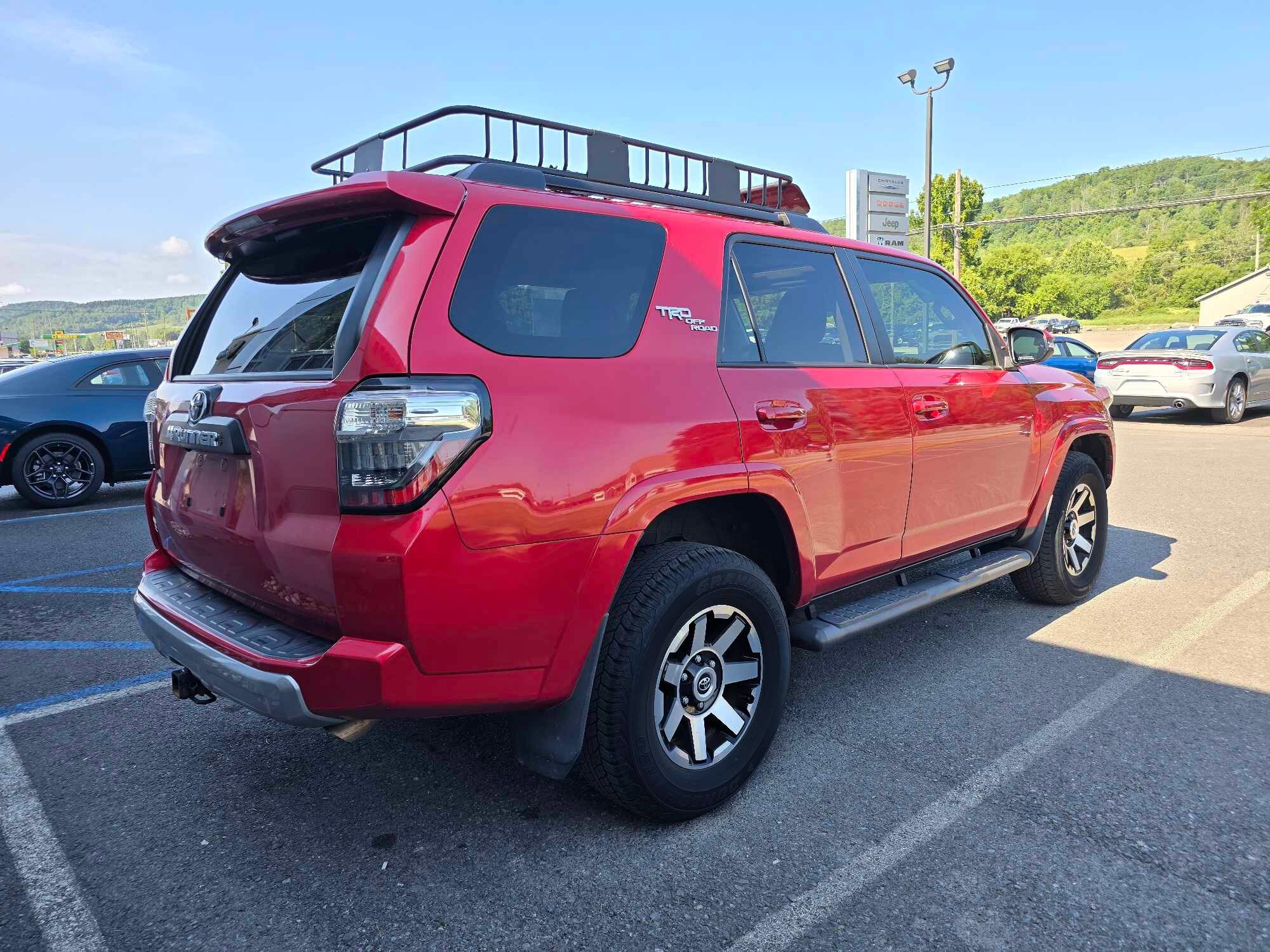 2022 Toyota 4Runner TRD Premium 4WD photo 2