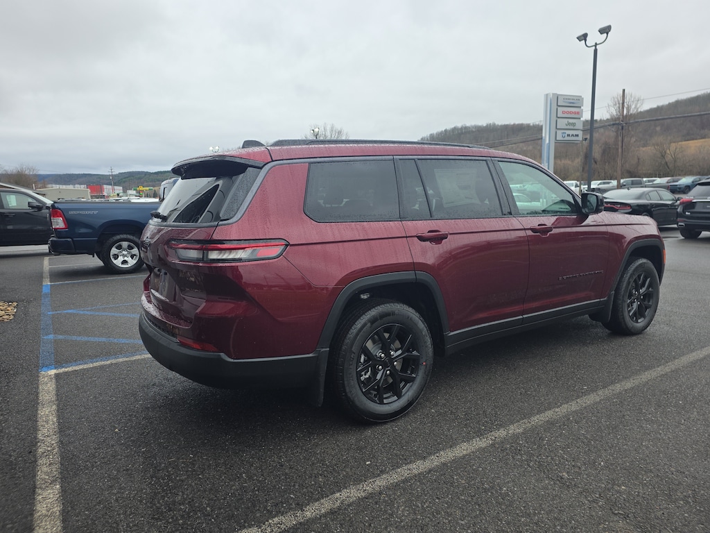 New 2026 Jeep Grand Cherokee L LAREDO ALTITUDE 4X4 Sport Utility