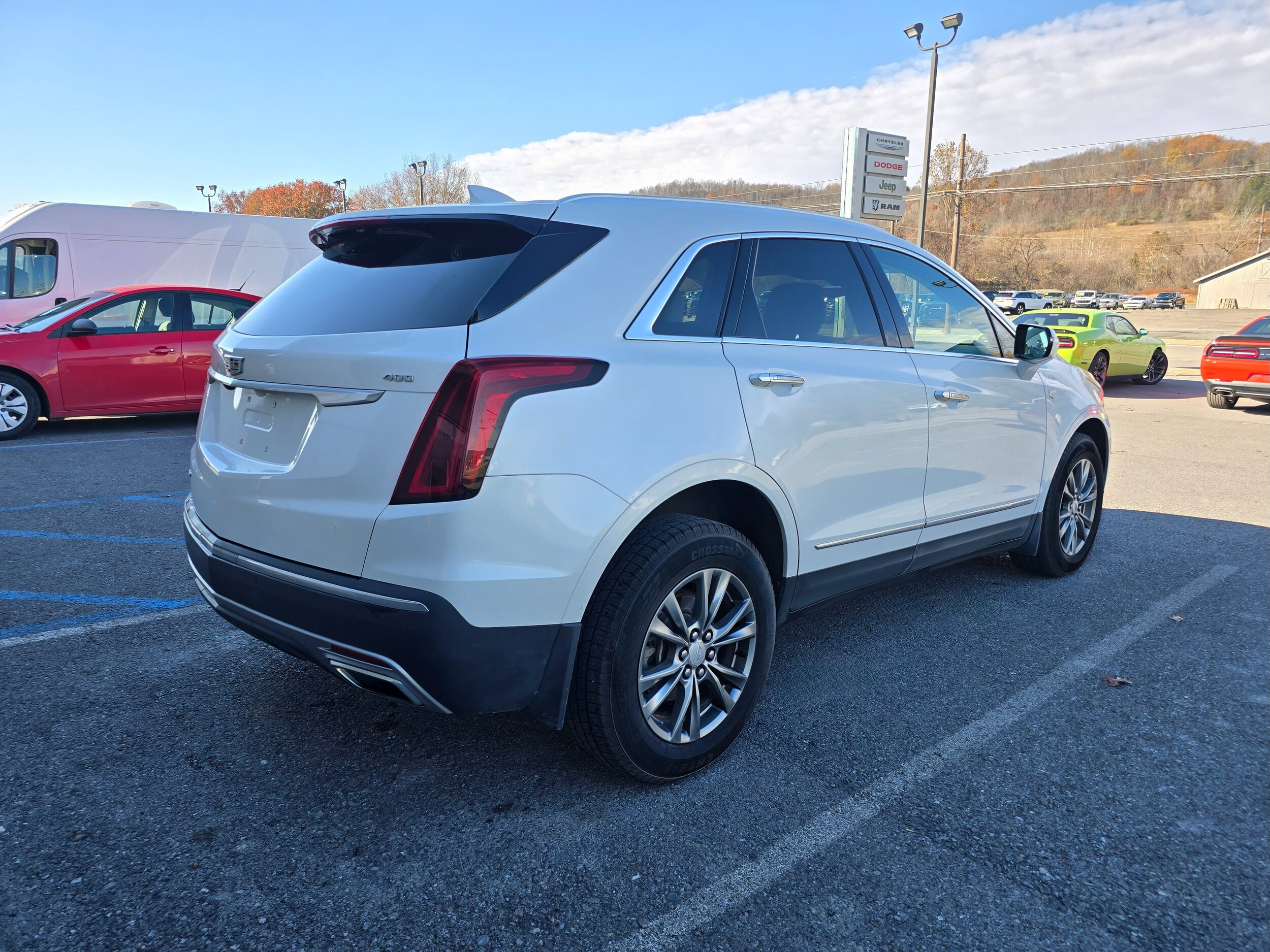 2021 Cadillac XT5 Premium Luxury photo 3