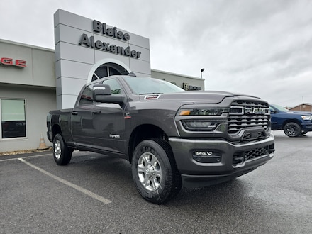 2025 Ram 2500 BIG HORN CREW CAB 4X4 6'4 BOX Pickup