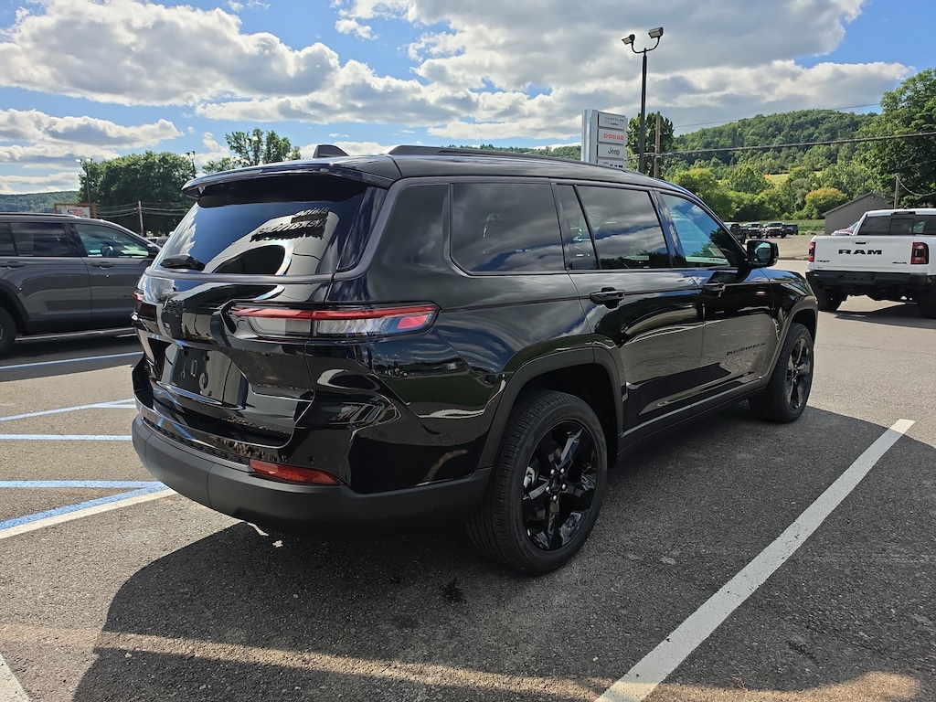 New 2027 Jeep Grand Cherokee L LIMITED 4X4 Sport Utility
