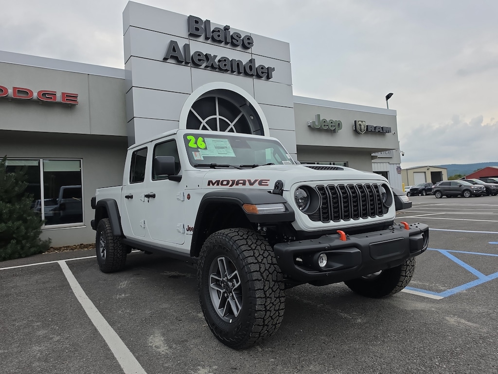 New 2026 Jeep Gladiator MOJAVE 4X4 Pickup