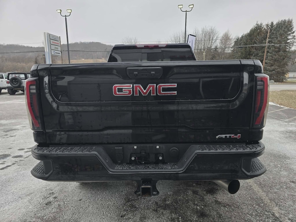 Used 2025 GMC Sierra 2500HD AT4 Truck Crew Cab