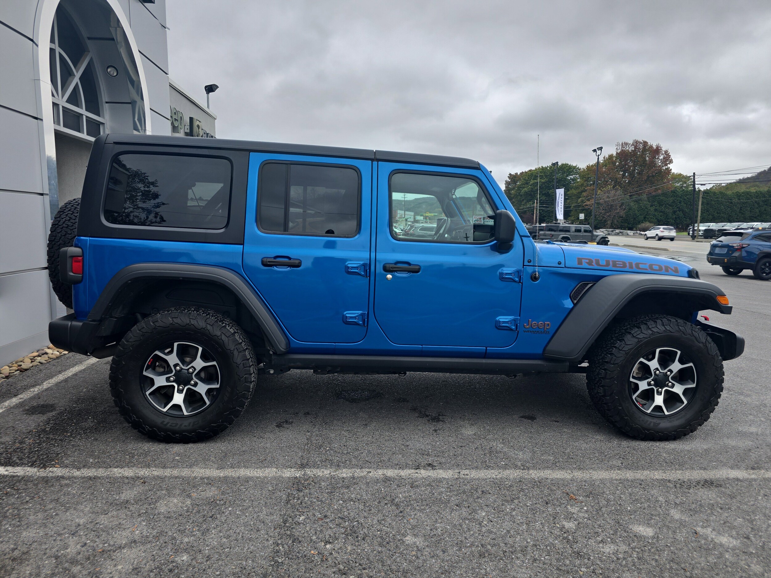 2021 Jeep Wrangler Unlimited Rubicon photo 2