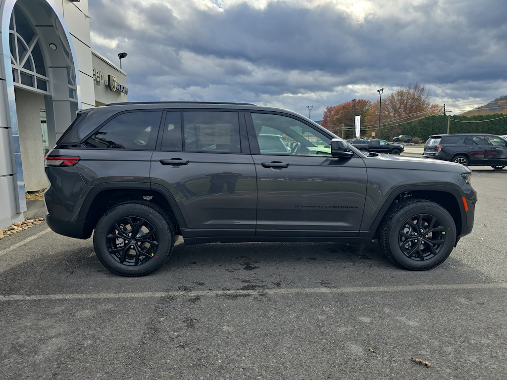 New 2025 Jeep Grand Cherokee ALTITUDE X 4X4 Sport Utility