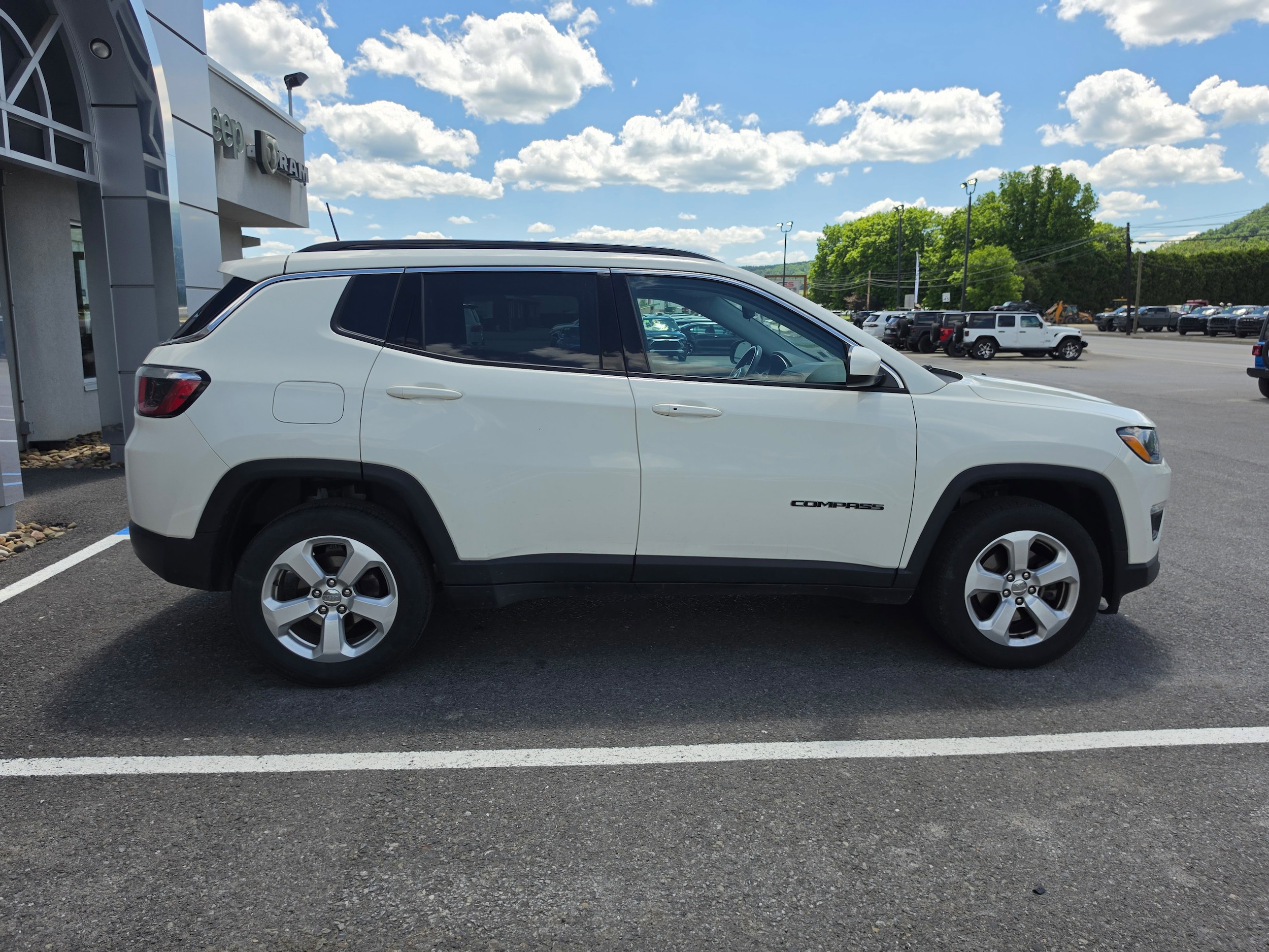 Used 2020 Jeep Compass Latitude with VIN 3C4NJDBB8LT101559 for sale in Mansfield, PA
