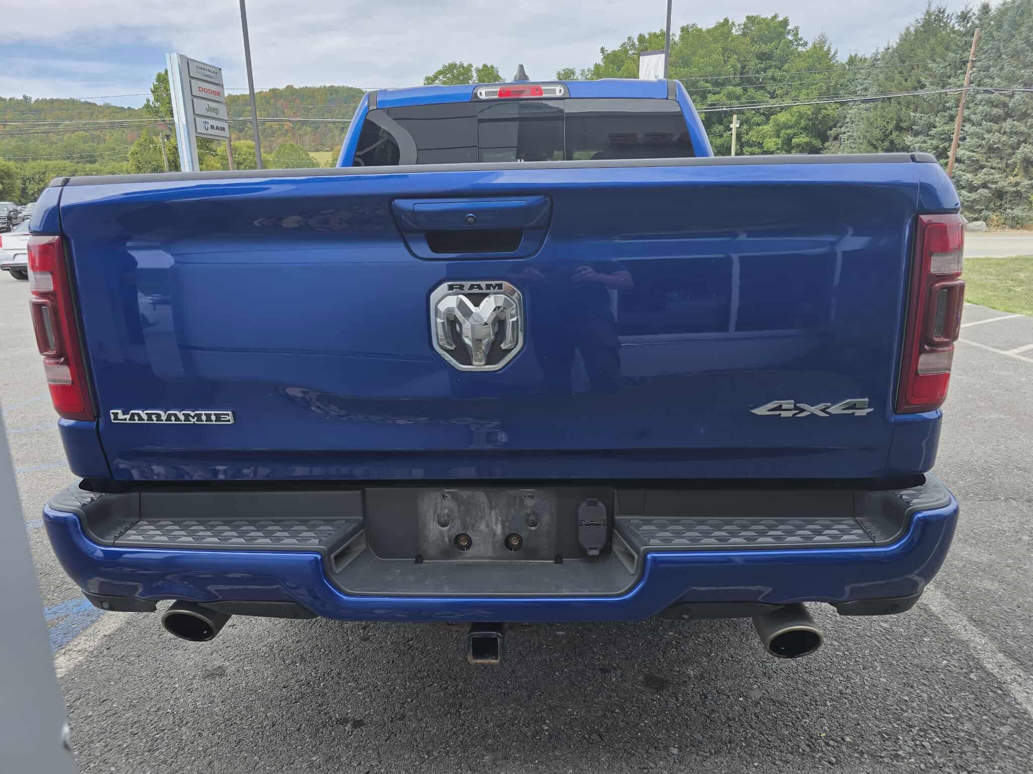 2019 Ram 1500 Laramie photo 3
