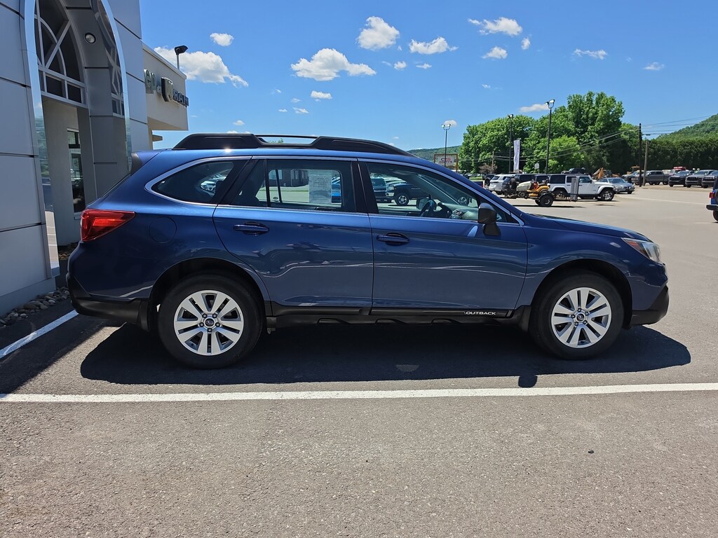 Used 2019 Subaru Outback 2.5i SUV