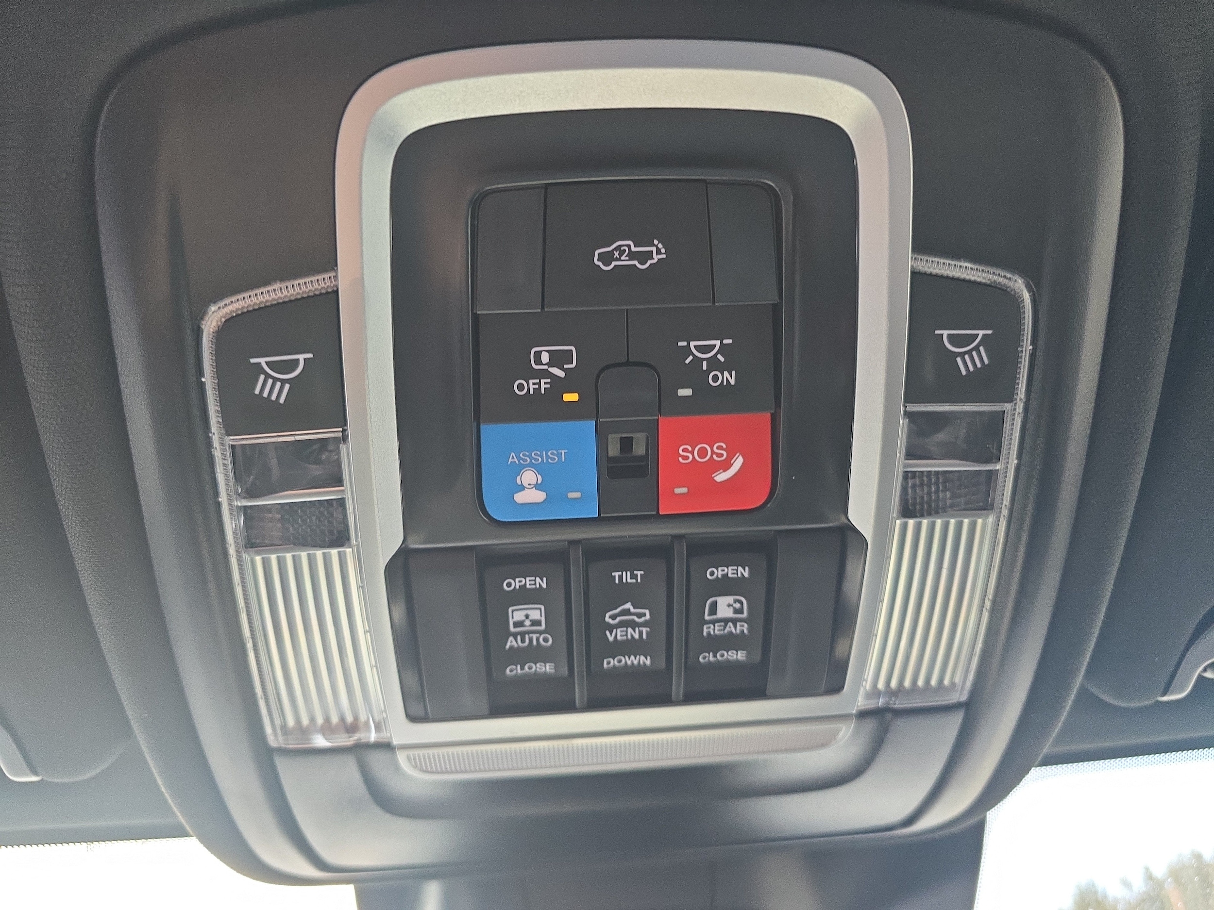 2026 RAM 2500 Laramie - Photo 34