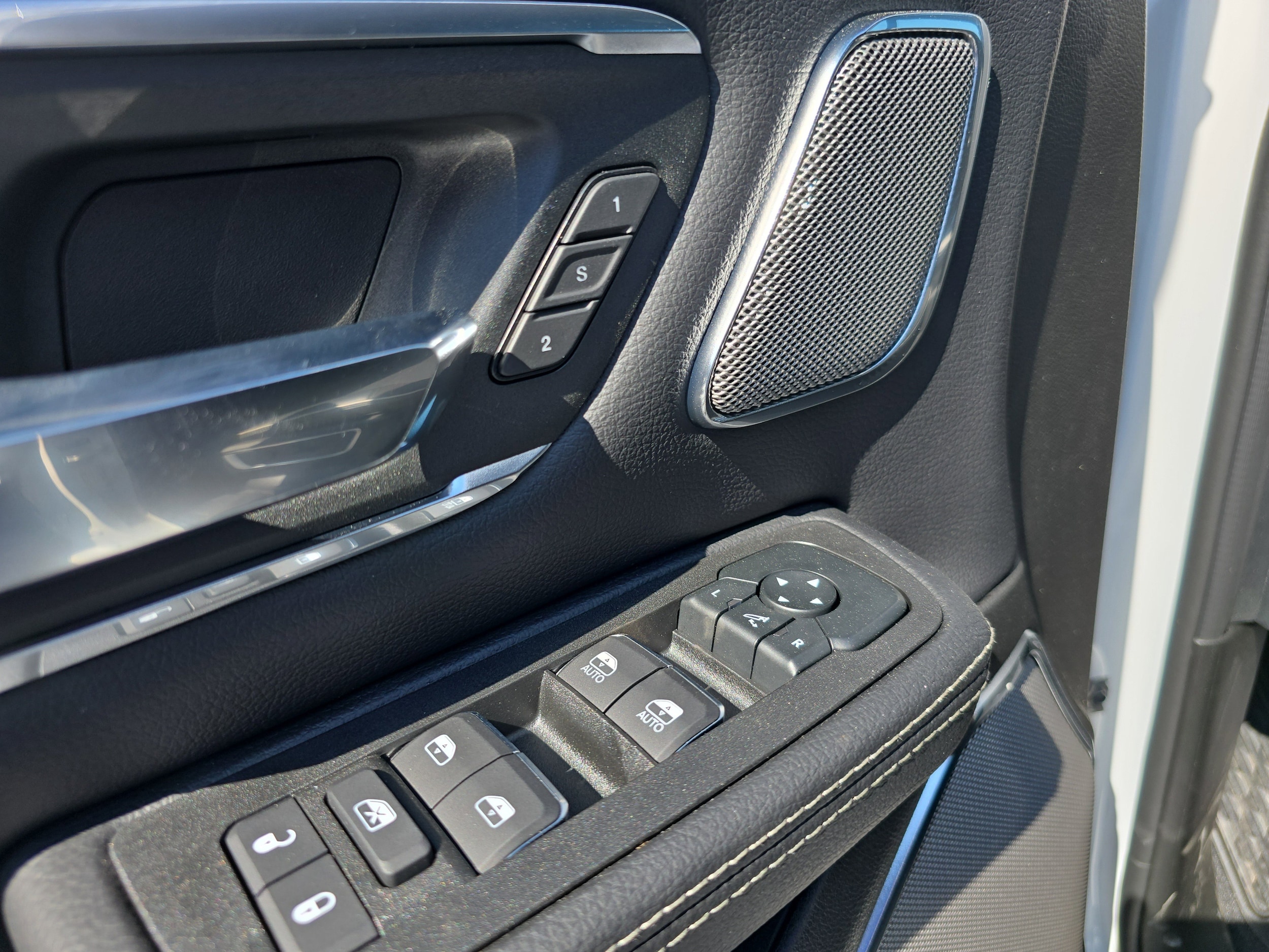 2026 RAM 1500 Laramie - Photo 18