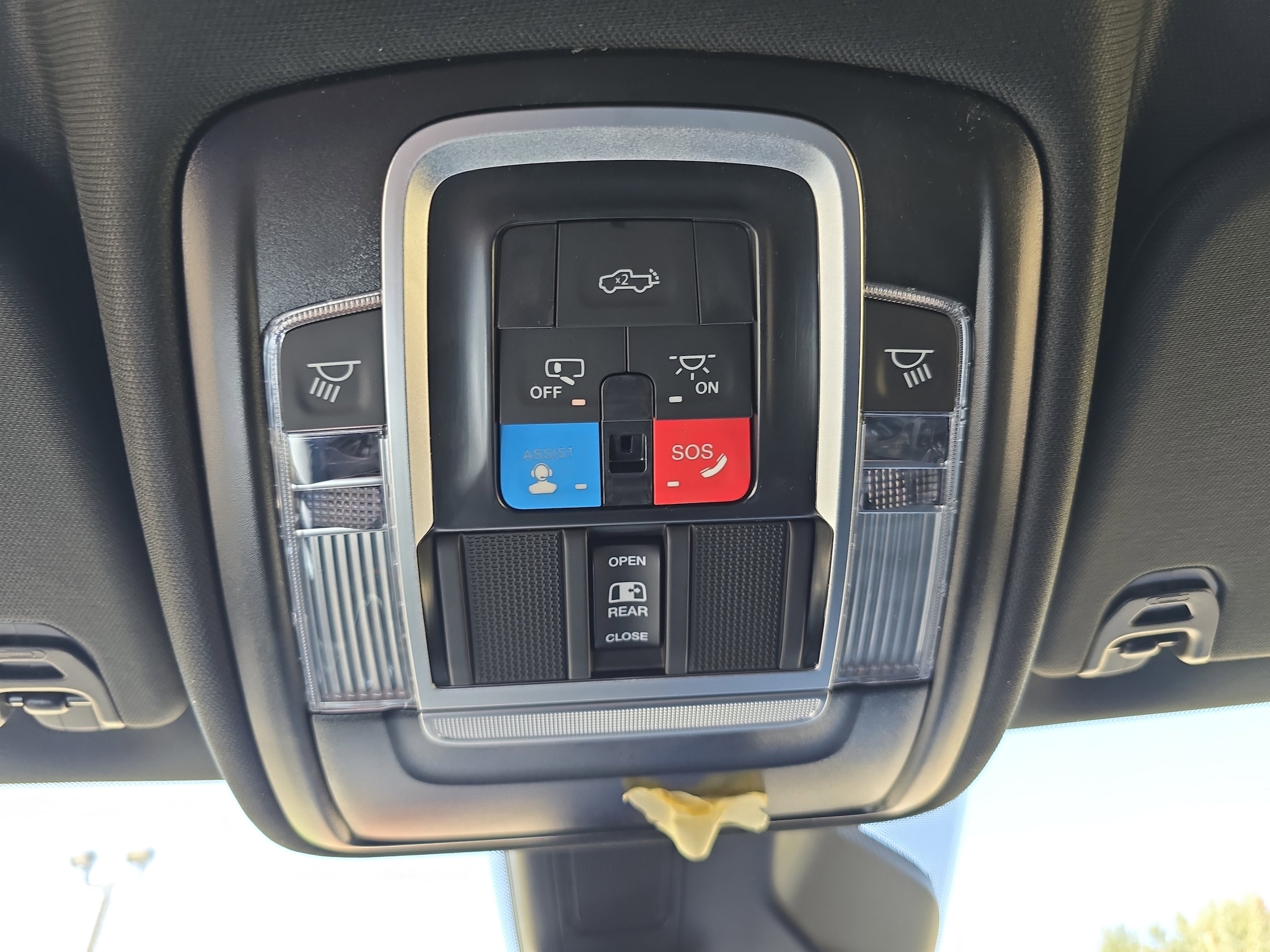 2026 RAM 1500 Laramie - Photo 30