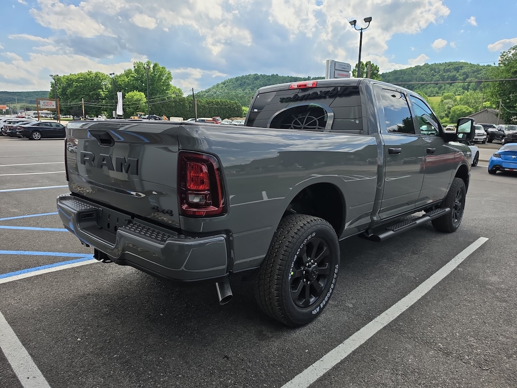 New 2026 Ram 2500 BLACK EXPRESS CREW CAB 4X4 6'4 BOX Pickup