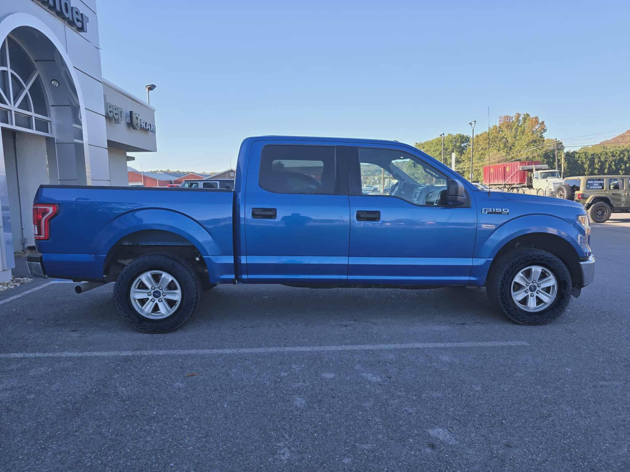 2016 Ford F-150 XLT photo 2