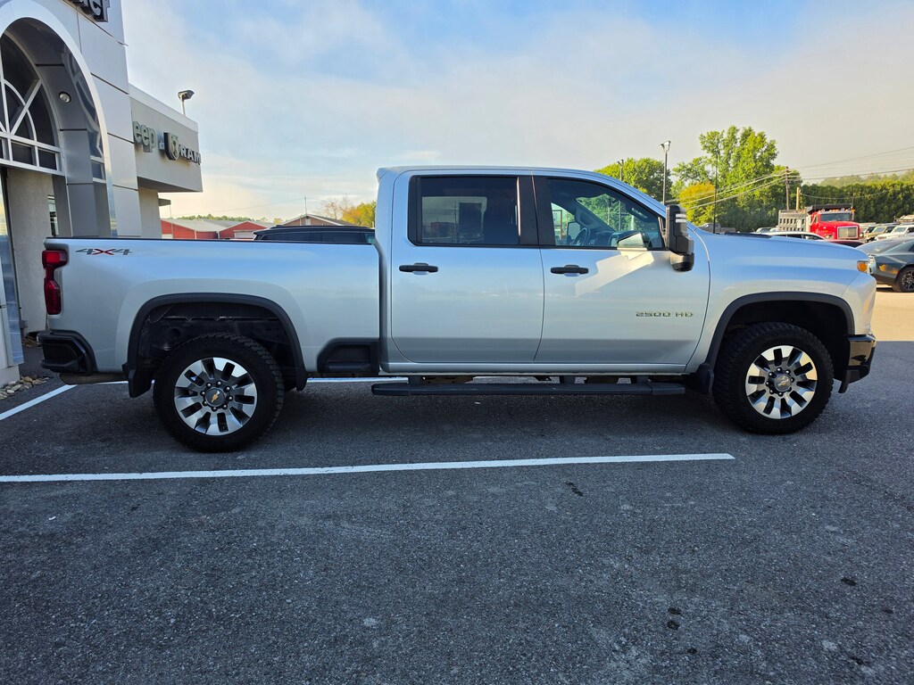 Used 2022 Chevrolet Silverado 2500HD Custom Truck Crew Cab
