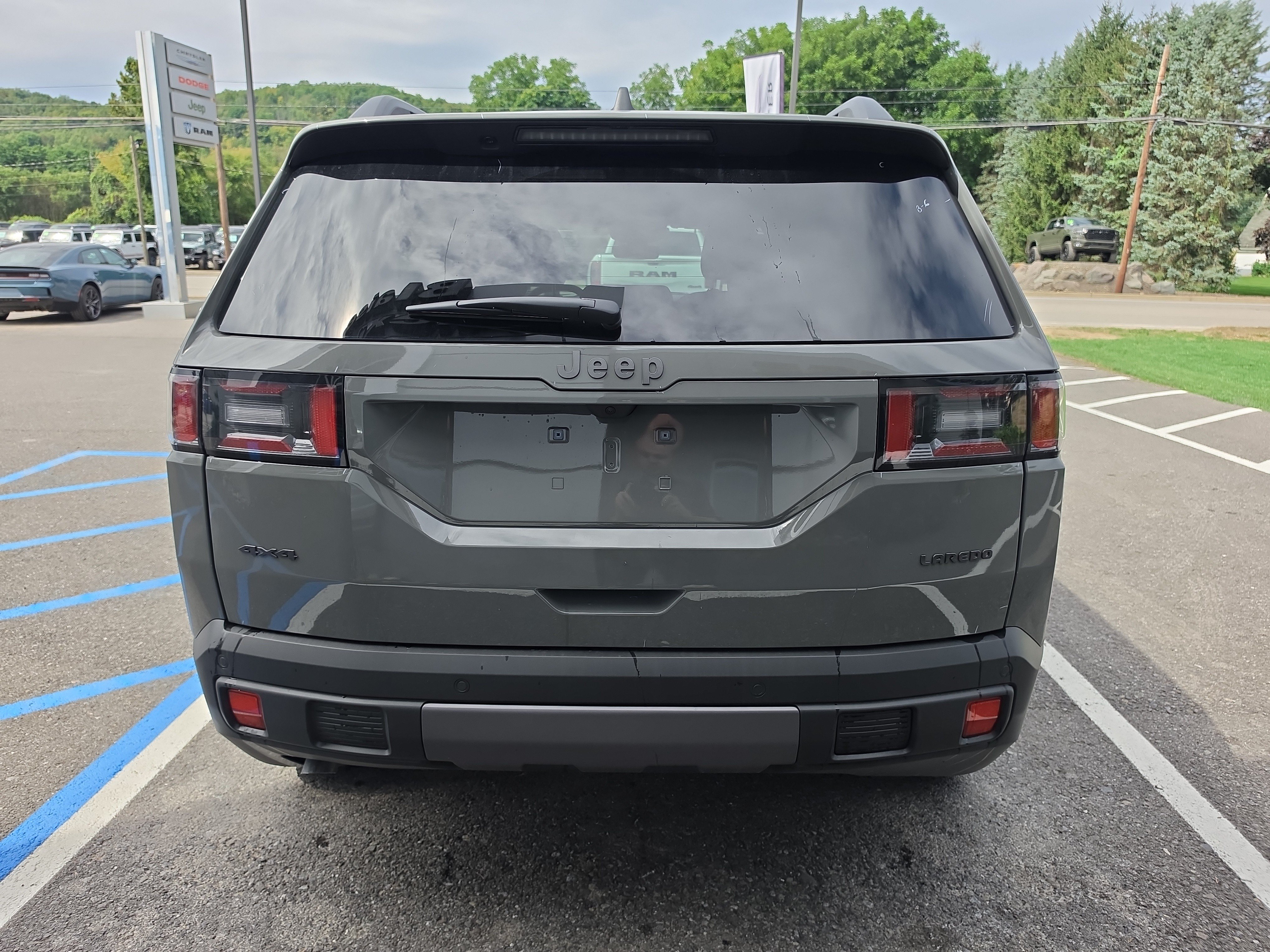 New 2026 Jeep Cherokee LAREDO 4X4 Sport Utility