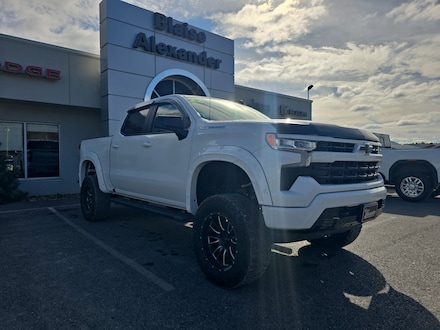2022 Chevrolet Silverado 1500 RST Truck Crew Cab