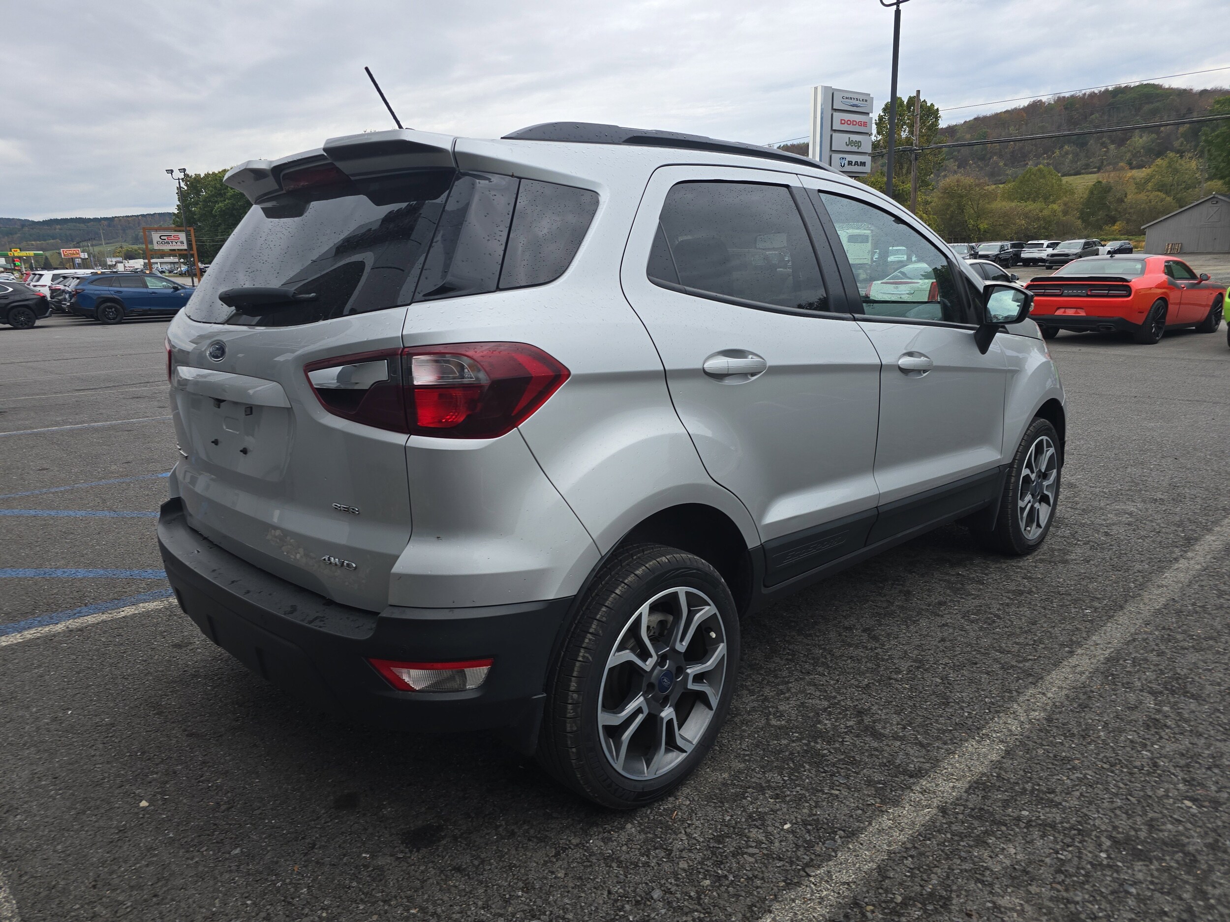 2020 Ford EcoSport SES photo 3