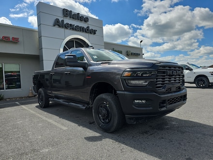 2025 Ram 2500 TRADESMAN CREW CAB 4X4 6'4 BOX Pickup