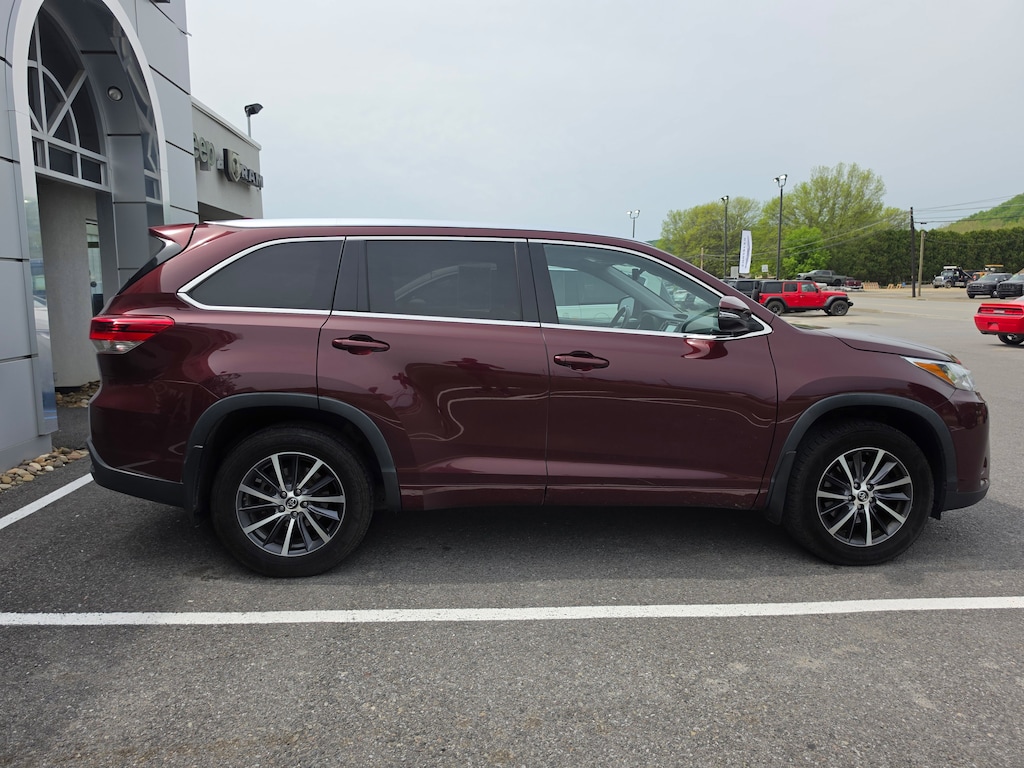Used 2018 Toyota Highlander XLE V6 SUV
