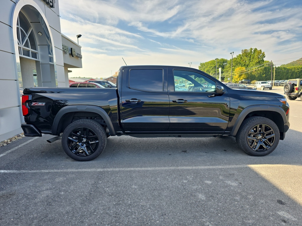 Used 2024 Chevrolet Colorado Z71 Truck Crew Cab