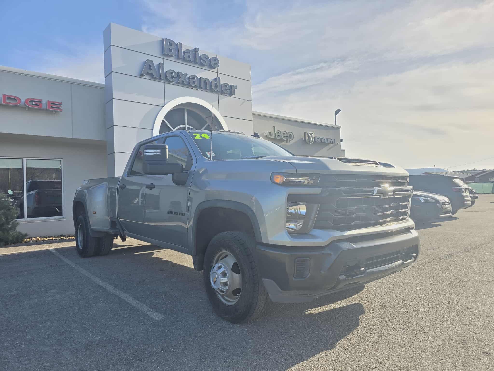 2024 Chevrolet Silverado 3500HD Work Truck's photo
