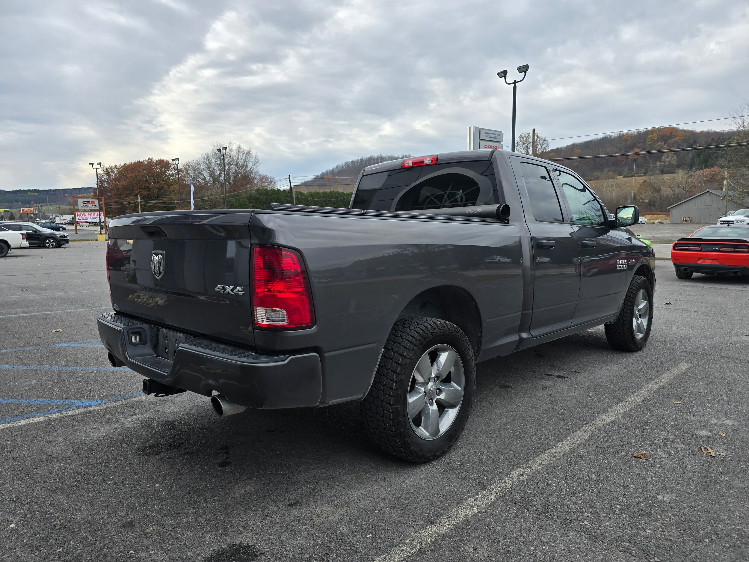 2018 Ram 1500 Express photo 3