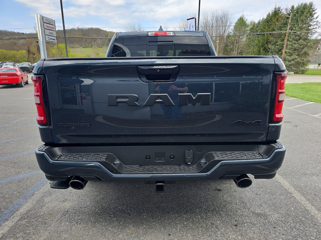 New 2026 Ram 1500 BIG HORN CREW CAB 4X4 5'7 BOX Pickup