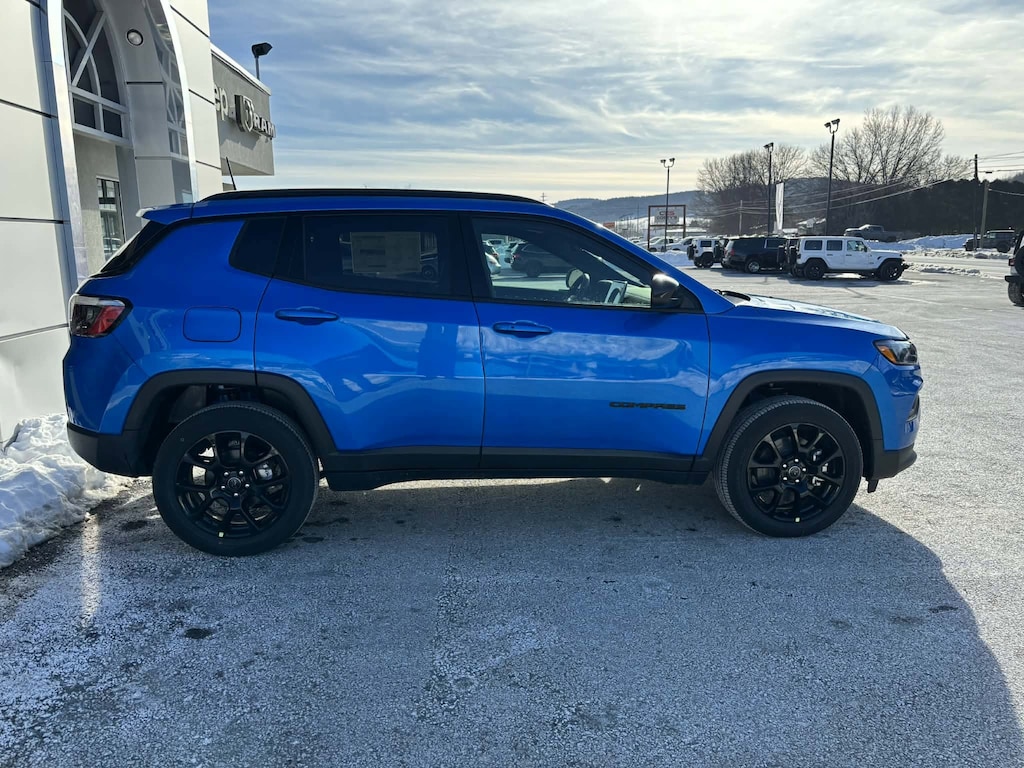 New 2026 Jeep Compass LATITUDE ALTITUDE 4X4 Sport Utility
