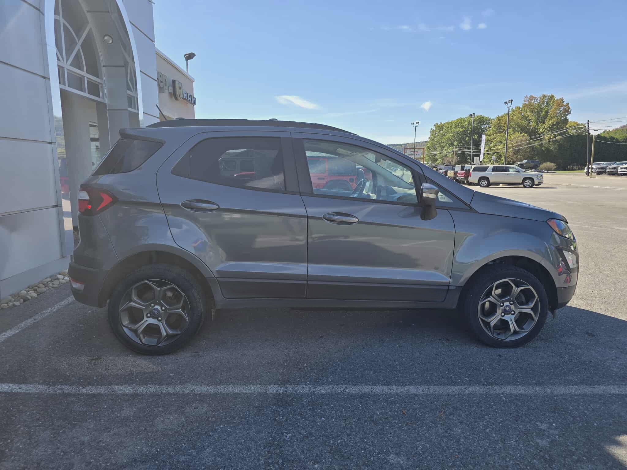 2018 Ford EcoSport SES photo 2