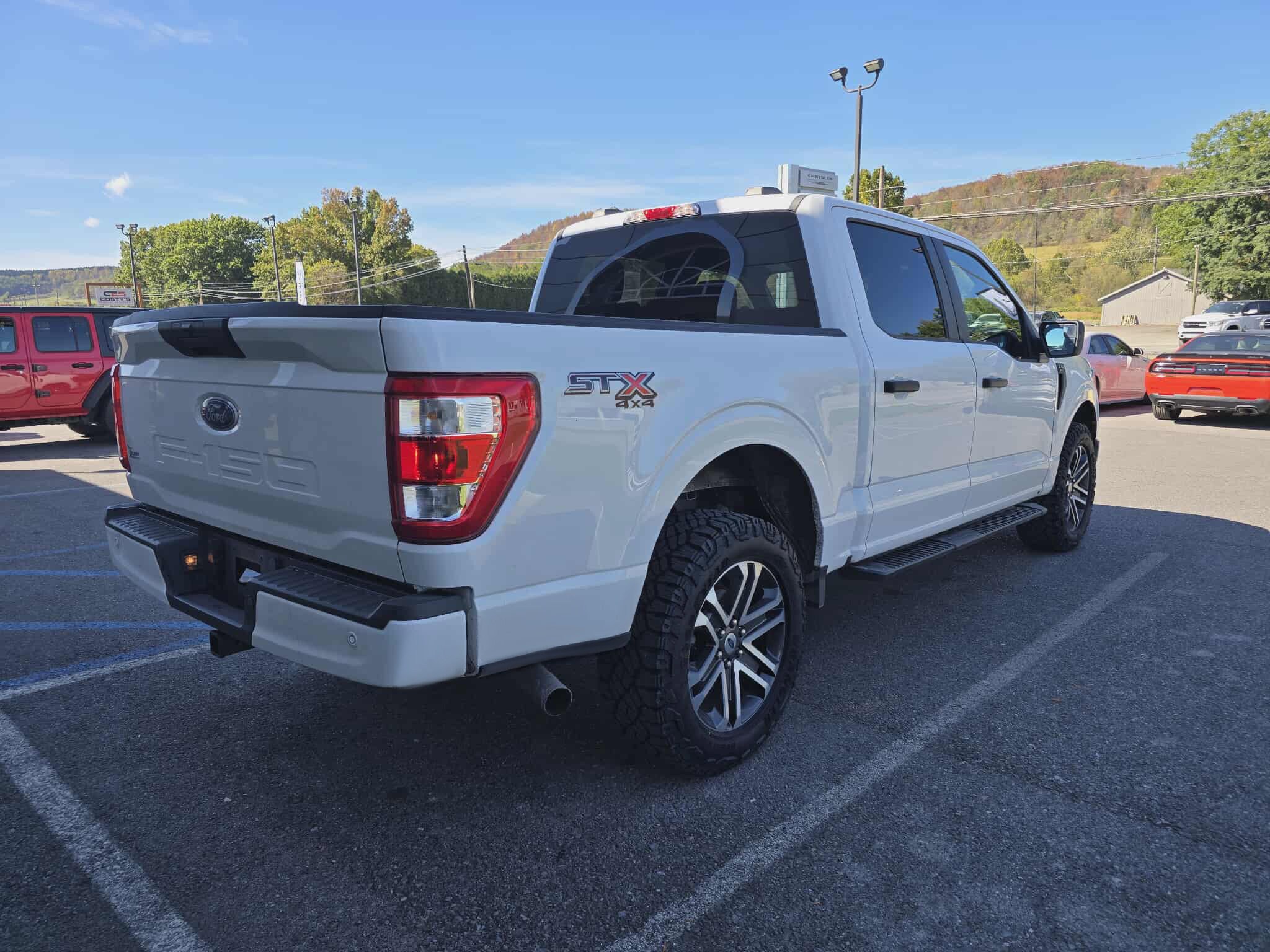 2023 Ford F-150 XL photo 3