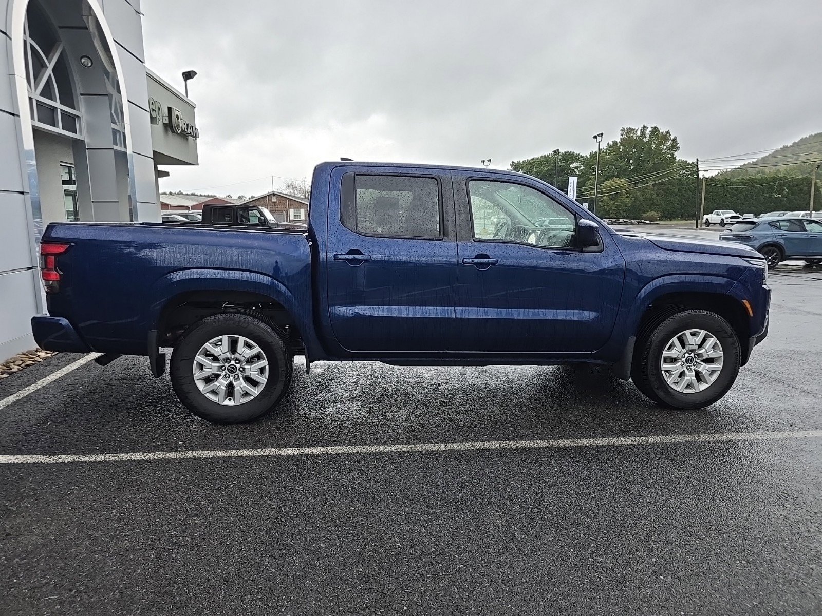 Used 2023 Nissan Frontier SV with VIN 1N6ED1EK8PN637805 for sale in Mansfield, PA