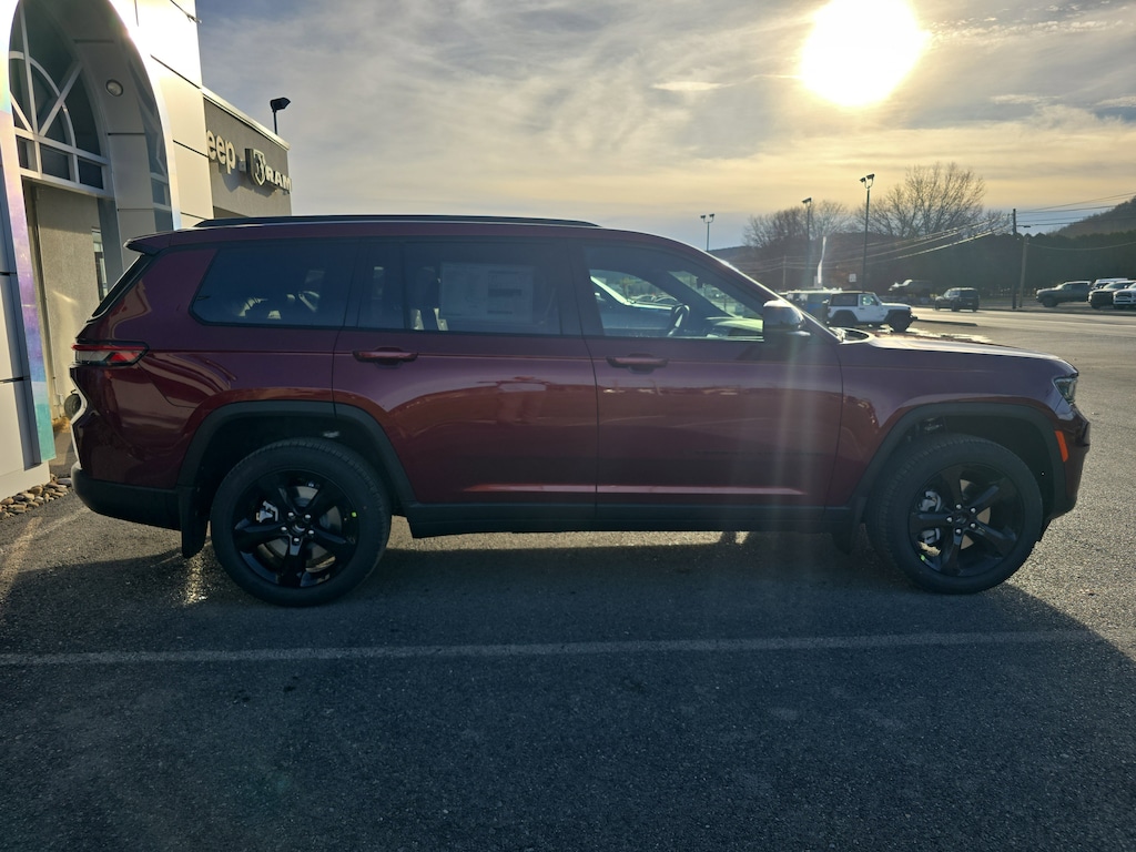 New 2025 Jeep Grand Cherokee L LIMITED 4X4 Sport Utility